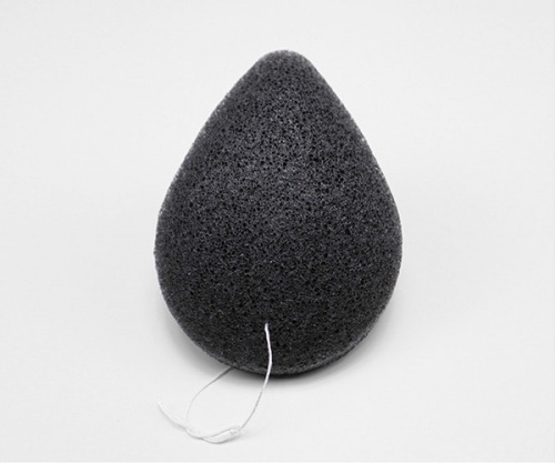 PURITO Bamboo Charcoal Konjac Sponge 7g - gąbka z bambusowym węglem drzewnym