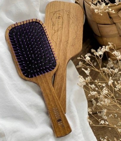 Anwen Hairbrush - Drewniana szczotka do włosów